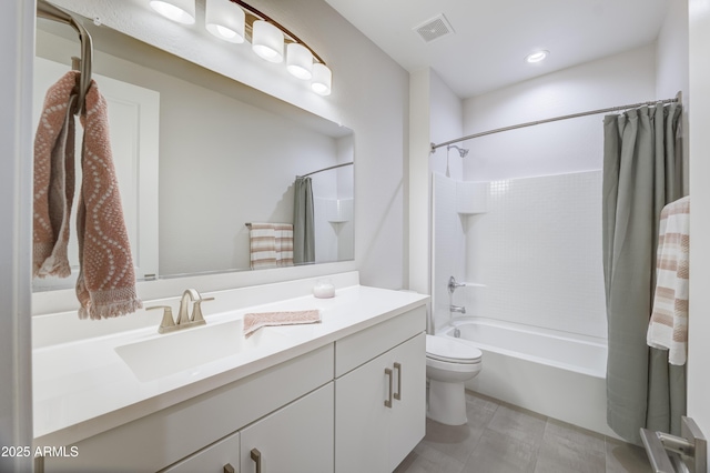 bathroom featuring shower / bathtub combination with curtain, visible vents, vanity, and toilet