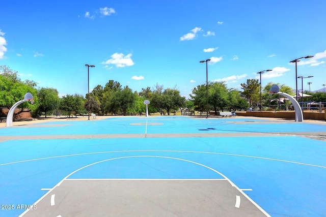 9115 N 101st Way, Scottsdale, AZ 85258 - view of sport court with community basketball court