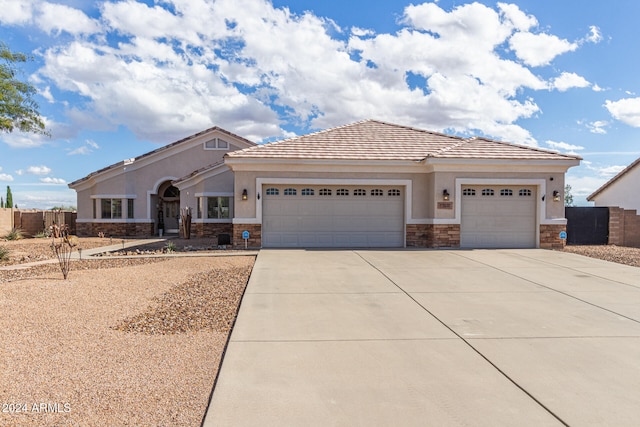 view of front facade with a garage