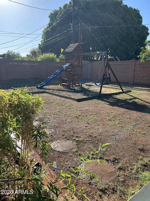 344 E Aepli Dr, Tempe, AZ 85282 - fenced backyard with a playground
