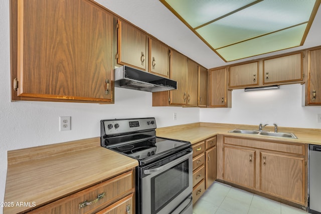 4836 W Rose Ln, Glendale, AZ 85301 - kitchen with stainless steel appliances, a sink, light countertops, under cabinet range hood, and light tile patterned floors