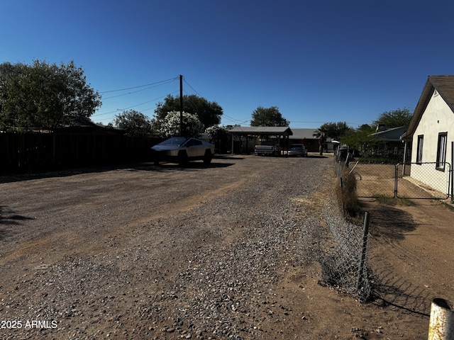219 W Frye Rd, Chandler, AZ 85225 - view of yard featuring driveway