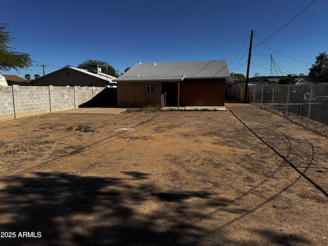 219 W Frye Rd, Chandler, AZ 85225 - rear view of house with a fenced backyard and a shingled roof