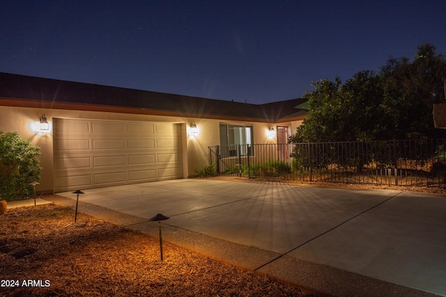 view of front facade featuring a garage