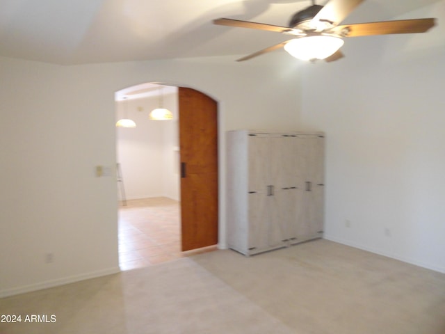 empty room with ceiling fan