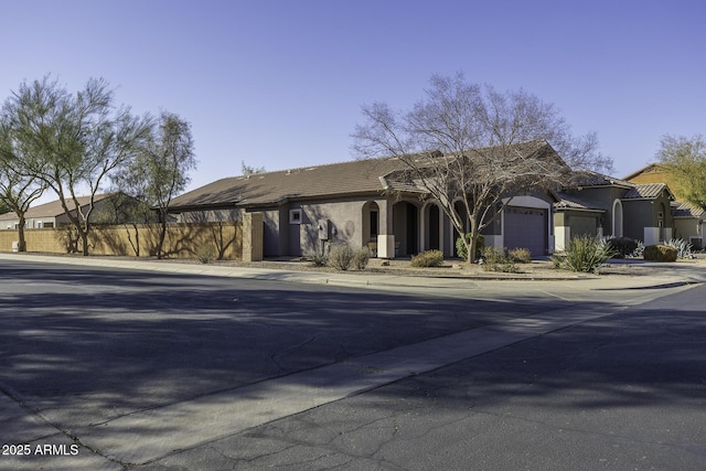 view of front facade featuring a garage