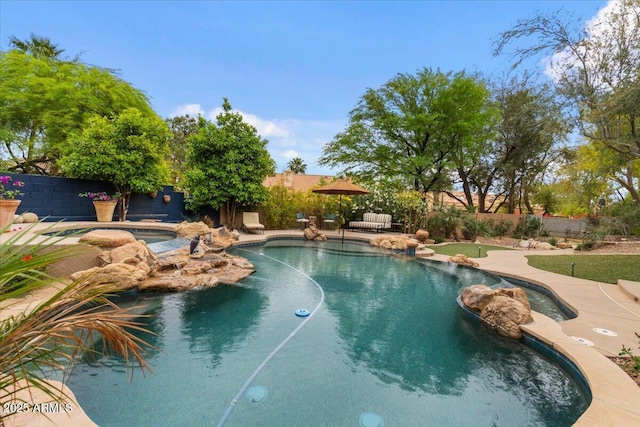 11821 S Tuzigoot Ct, Phoenix, AZ 85044 - view of swimming pool with a fenced in pool, a patio, an in ground hot tub, and a fenced backyard