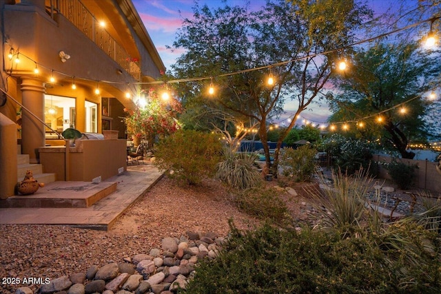 11821 S Tuzigoot Ct, Phoenix, AZ 85044 - view of yard with a patio area