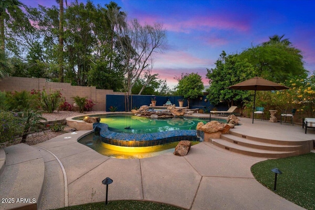 11821 S Tuzigoot Ct, Phoenix, AZ 85044 - view of pool featuring a patio area, a fenced backyard, an in ground hot tub, and a fenced in pool