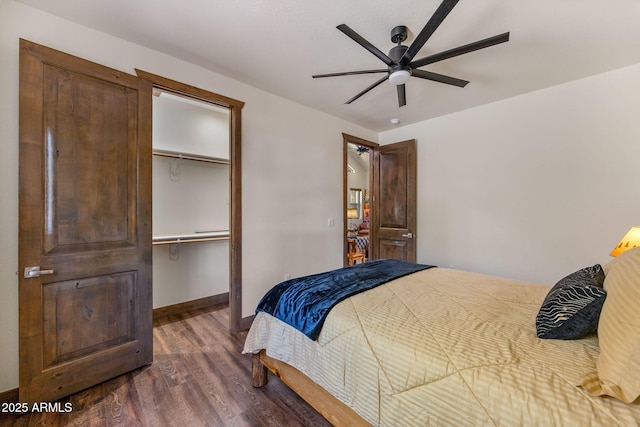 2380 W Narrow Leaf Ln, Show Low, AZ 85901 - bedroom featuring dark wood-style floors, a closet, baseboards, and a ceiling fan