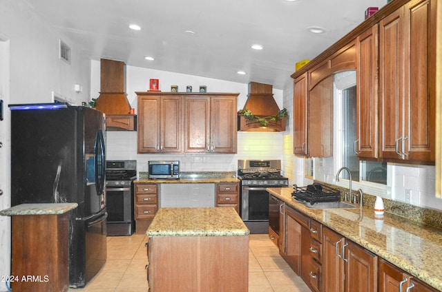 655 W Caroline St, Coolidge, AZ 85128 - kitchen featuring sink, a center island, vaulted ceiling, appliances with stainless steel finishes, and custom exhaust hood
