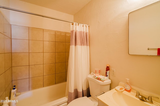 5637 N 63rd Dr, Glendale, AZ 85301 - bathroom featuring vanity and shower / bath combination with curtain