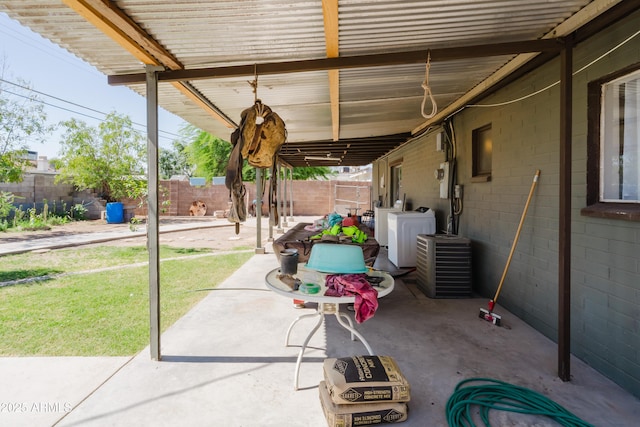 5637 N 63rd Dr, Glendale, AZ 85301 - fenced backyard with separate washer and dryer and a patio area