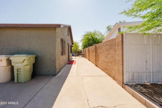 5637 N 63rd Dr, Glendale, AZ 85301 - view of side of property featuring stucco siding