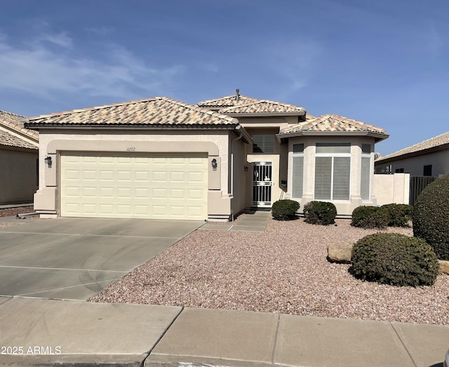 view of front facade with a garage