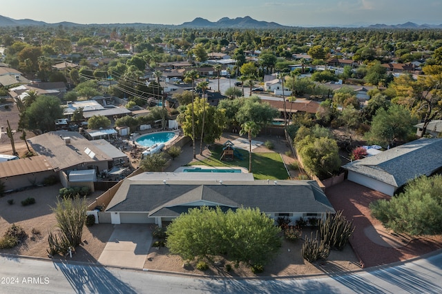 bird's eye view featuring a mountain view