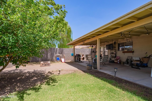 2202 S Lawther Dr, Apache Junction, AZ 85120 - view of patio