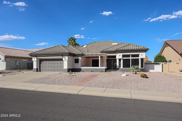 view of front of home featuring a garage