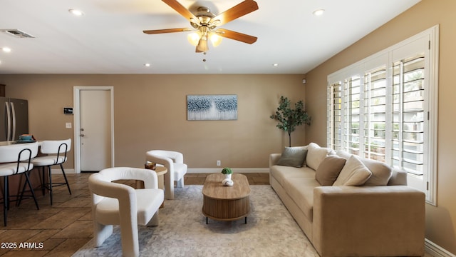 524 W Fairway Dr Unit 10, Mesa, AZ 85201 - living room featuring recessed lighting, a ceiling fan, and baseboards