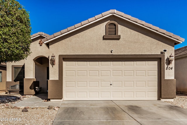 view of front of house featuring a garage