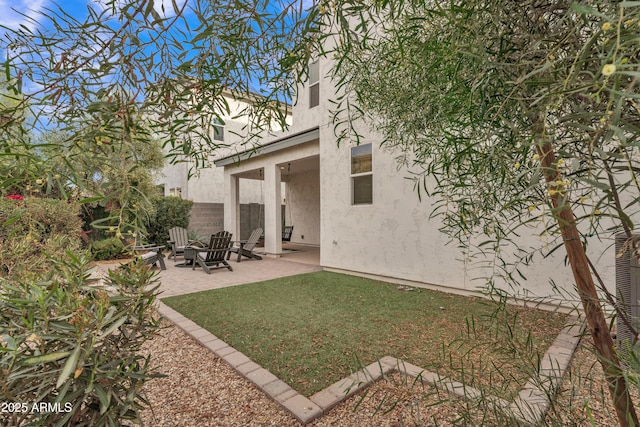 view of yard with a patio