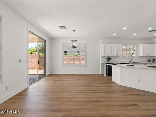 271 W Roadrunner Dr, Chandler, AZ 85286 - kitchen featuring visible vents, light countertops, white cabinetry, and recessed lighting