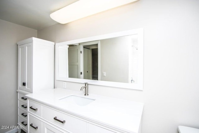 1630 E Georgia Ave Unit 208, Phoenix, AZ 85016 - bathroom featuring vanity and toilet