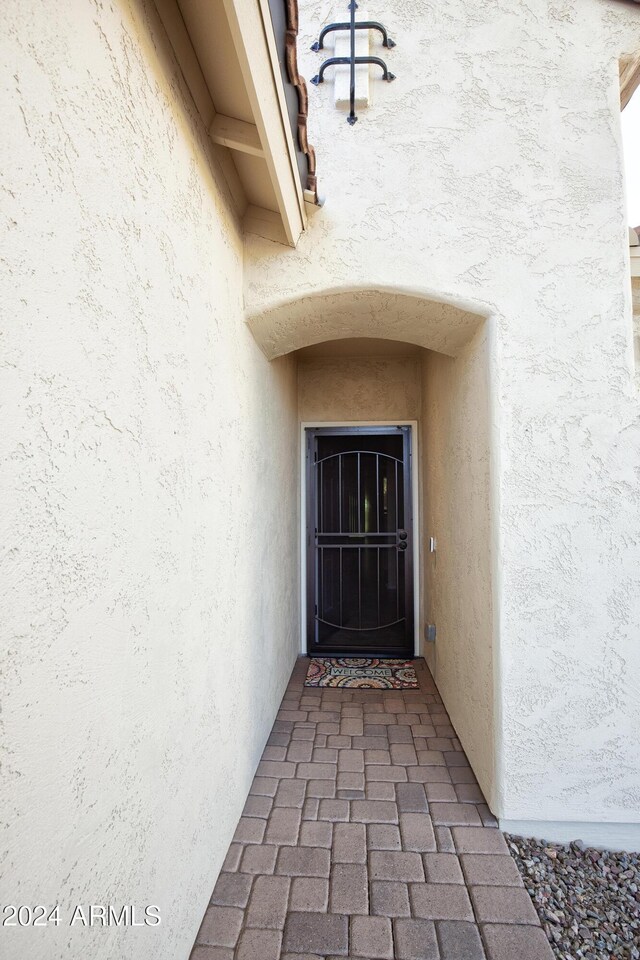 view of entrance to property