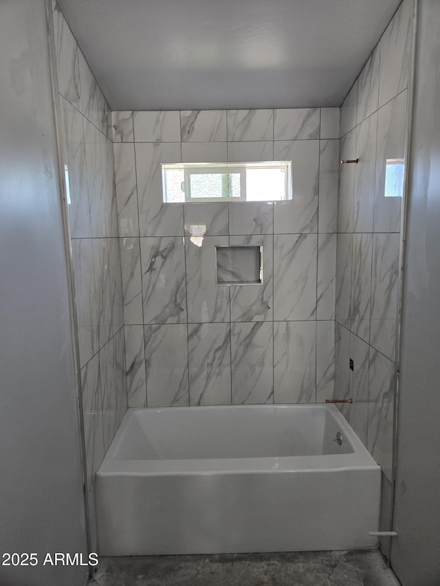 4790 E Goss Dr, Rimrock, AZ 86335 - full bathroom featuring shower / tub combination and concrete floors