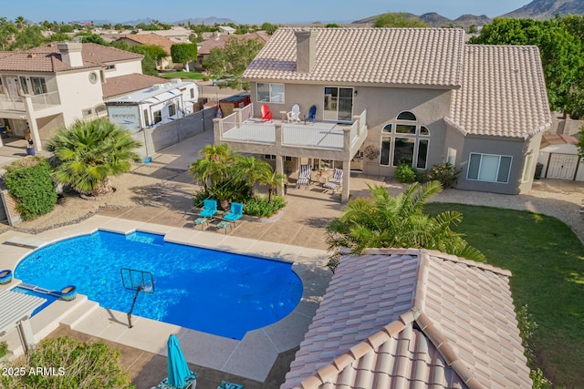 4648 W Misty Willow Ln, Glendale, AZ 85310 - view of pool featuring a patio area, a mountain view, and a residential view