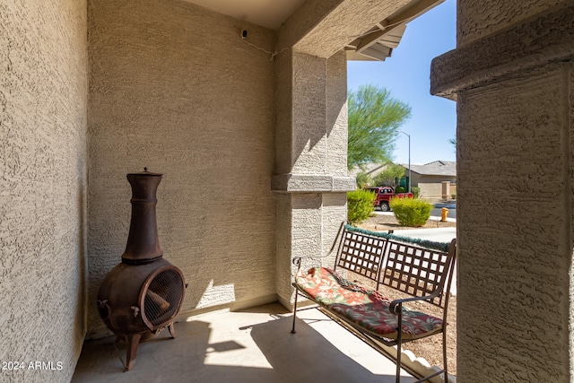 balcony featuring a porch