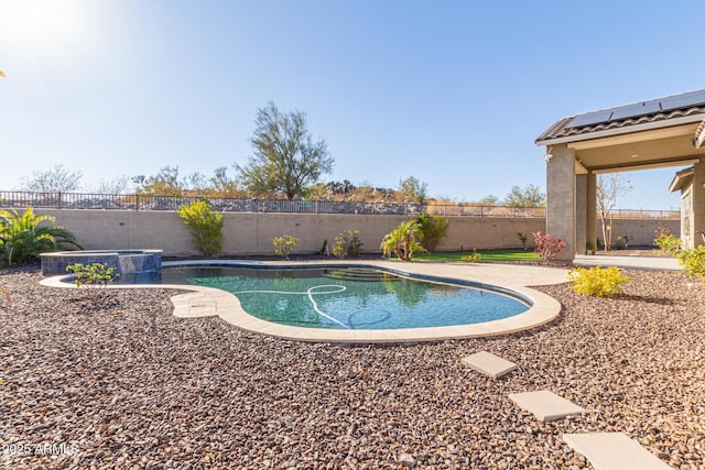 view of swimming pool