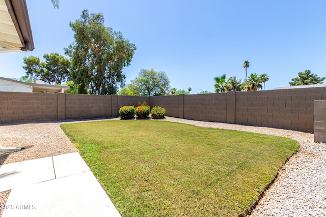 5211 E Winchcomb Dr, Scottsdale, AZ 85254 - view of fenced backyard