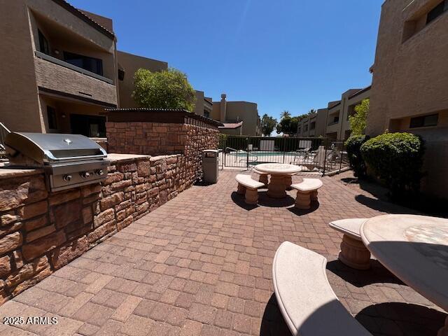 2228 N 52nd St Unit 140, Phoenix, AZ 85008 - view of patio / terrace