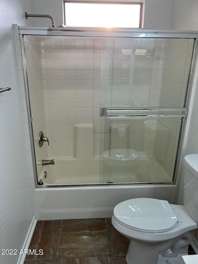 9070 E Gary Rd Unit 152, Scottsdale, AZ 85260 - bathroom with toilet and enclosed tub / shower combo