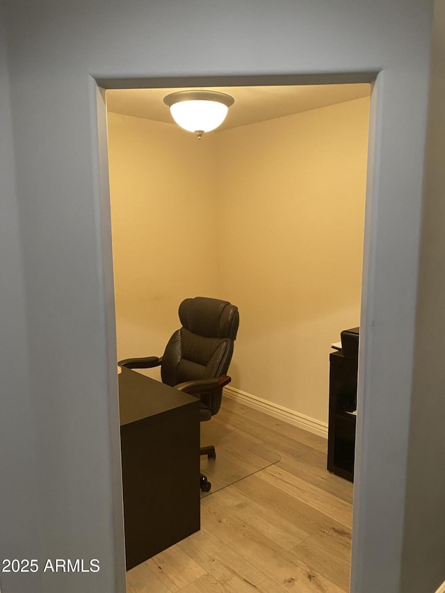 5350 E Deer Valley Dr Unit 3267, Phoenix, AZ 85054 - home office featuring light wood-style floors and baseboards