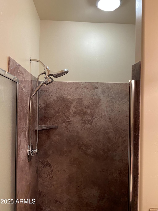 5350 E Deer Valley Dr Unit 3267, Phoenix, AZ 85054 - bathroom view of a shower