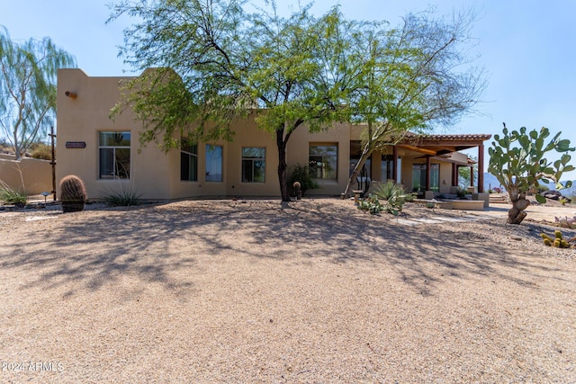 view of front of property