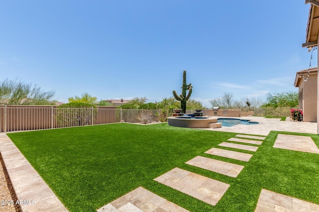 8725 E Menlo Cir, Mesa, AZ 85207 - view of yard featuring a patio area and a pool with connected hot tub