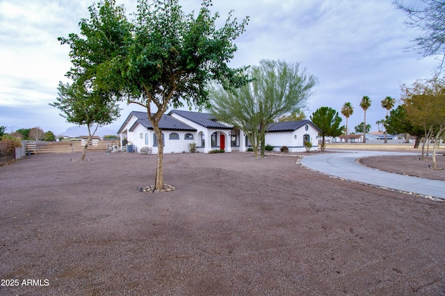 view of front of property