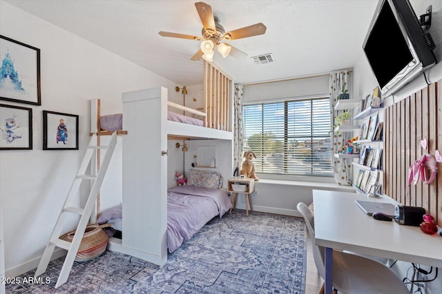 bedroom with ceiling fan