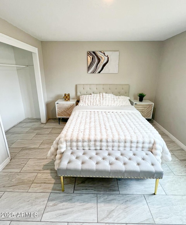 bedroom featuring a closet