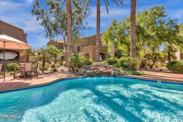 3131 E Legacy Dr Unit 1032, Phoenix, AZ 85042 - outdoor pool with a patio