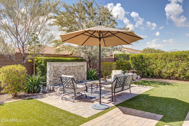 view of patio featuring an outdoor hangout area