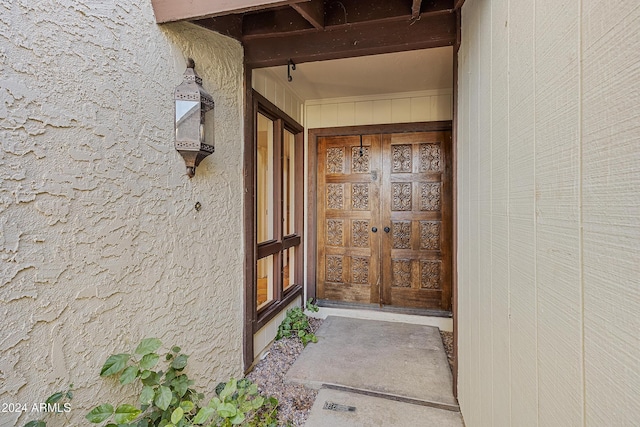 view of entrance to property