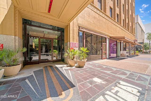 114 W Adams St Unit 202, Phoenix, AZ 85003 - entrance to property with french doors