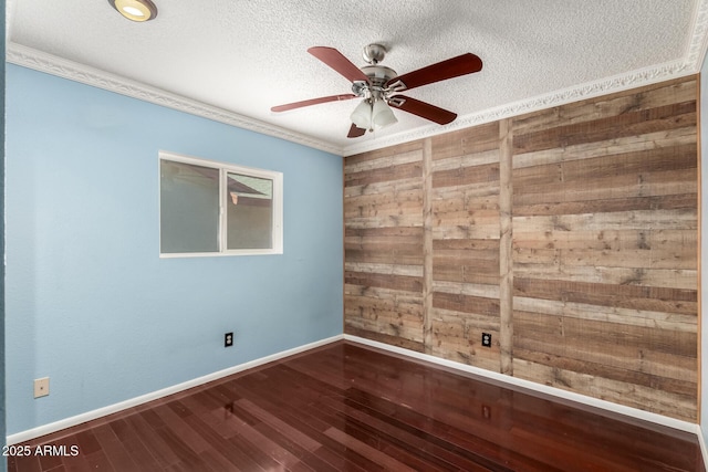 3135 W Echo Ln, Phoenix, AZ 85051 - empty room featuring ceiling fan, hardwood / wood-style floors, and a textured ceiling