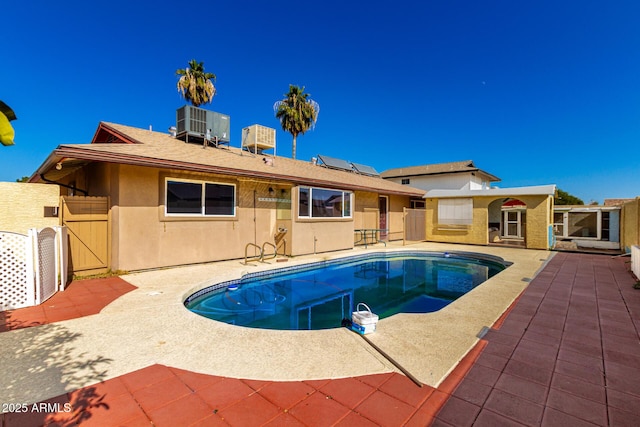 3135 W Echo Ln, Phoenix, AZ 85051 - view of pool with a patio area