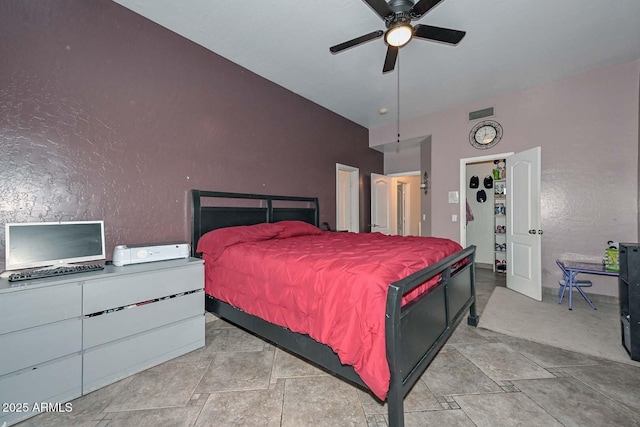 bedroom with ceiling fan