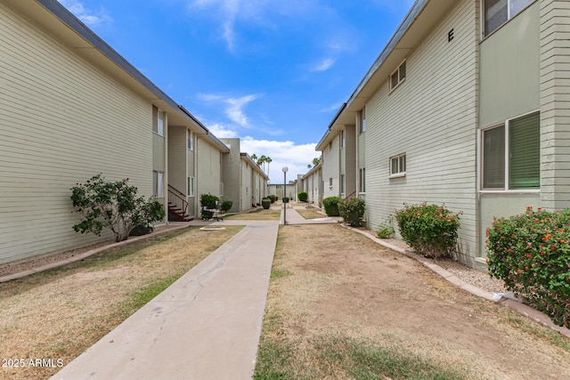 6767 N 7th St Unit 230, Phoenix, AZ 85014 - view of home's community featuring a residential view and a yard
